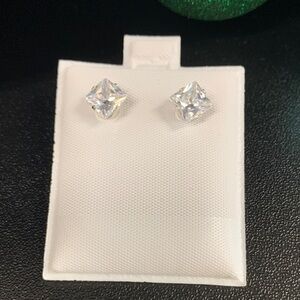 Radiant sterling Silver .926 Square Stud Earrings